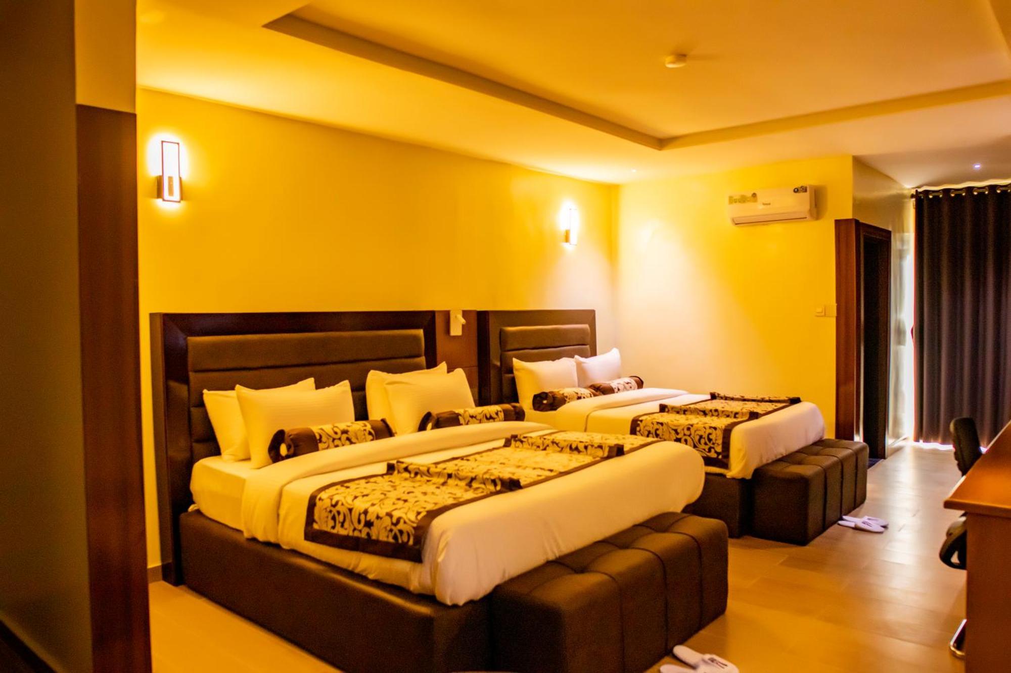 Villa Hilton Hotels أويو المظهر الخارجي الصورة