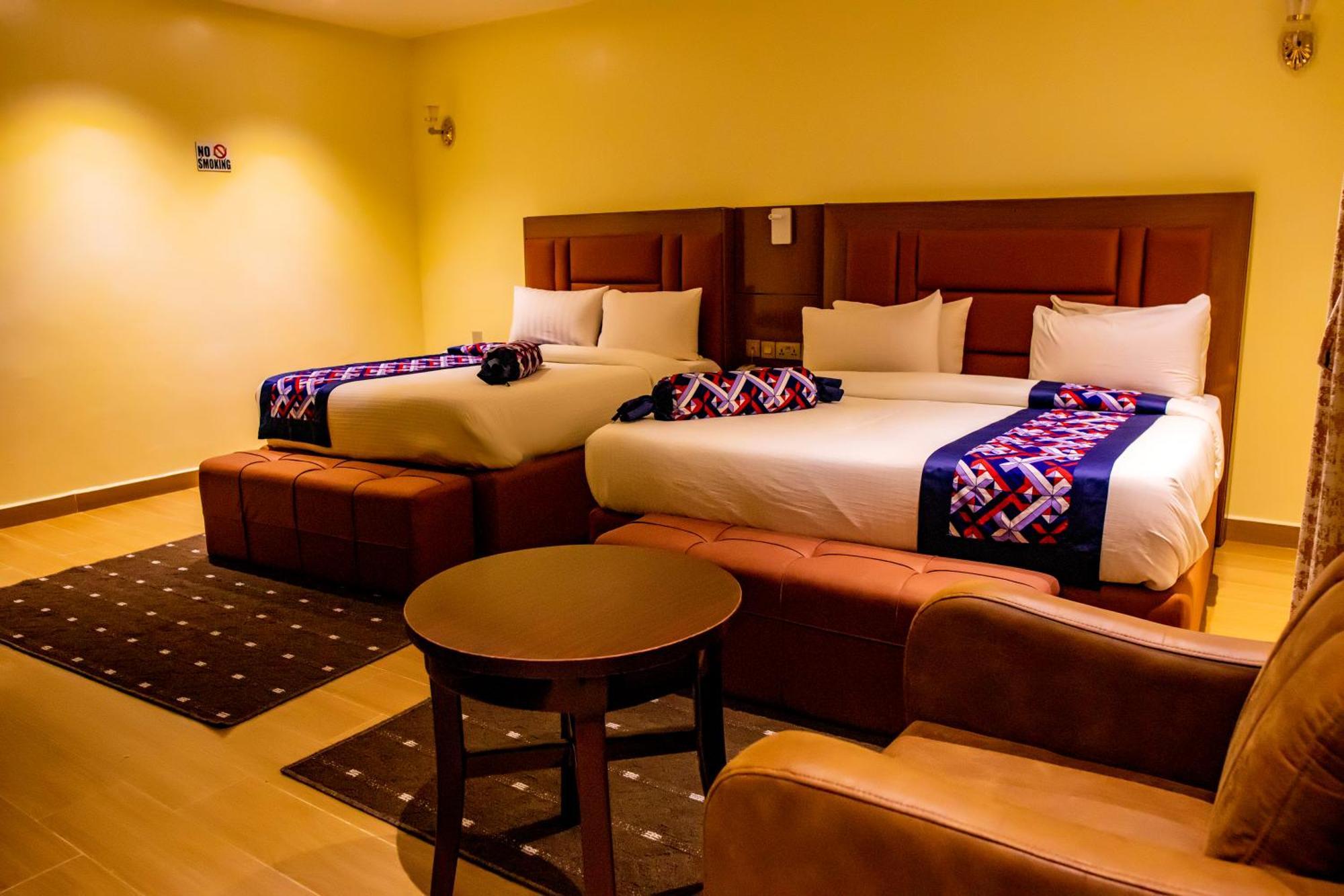 Villa Hilton Hotels أويو المظهر الخارجي الصورة