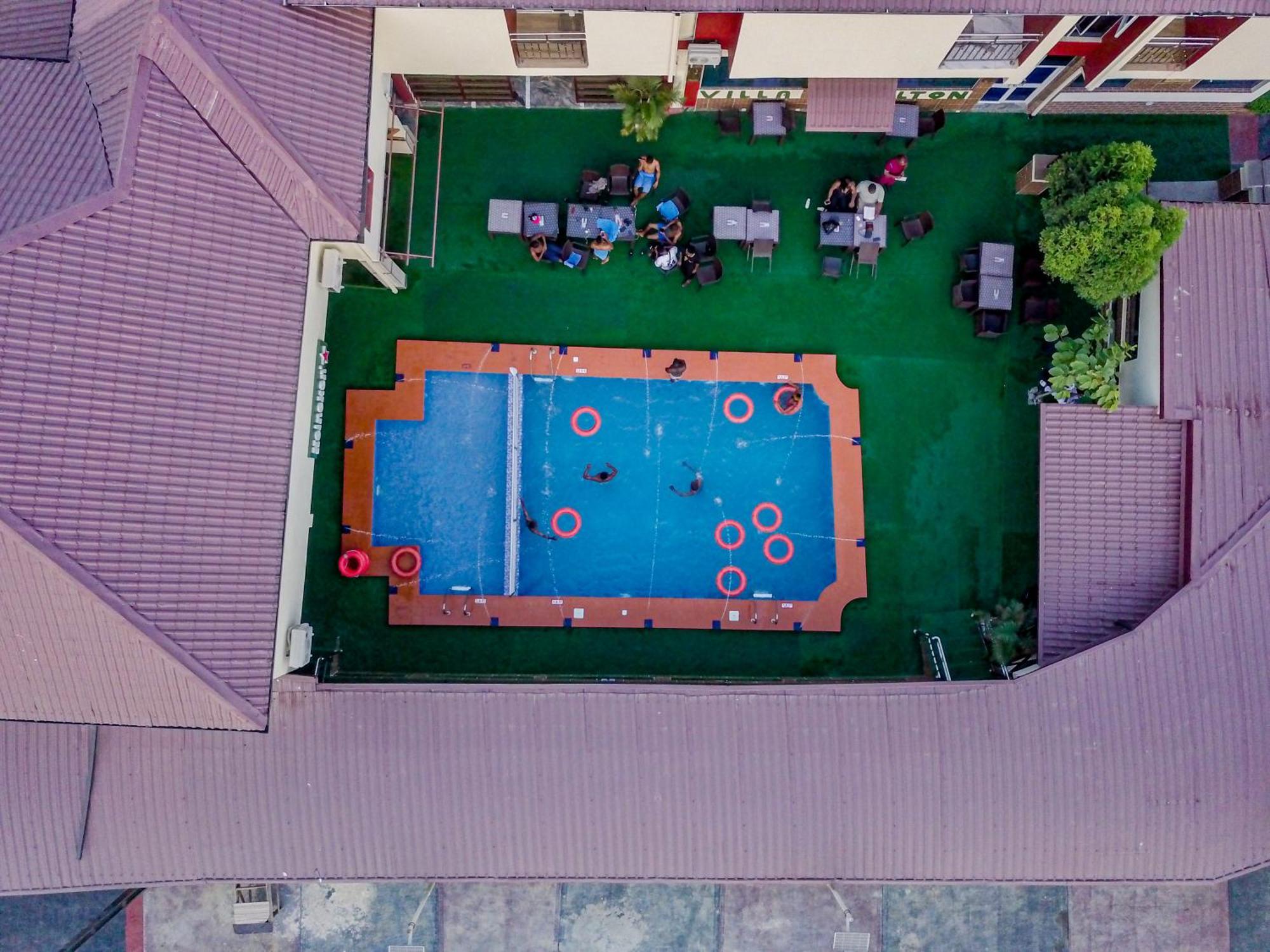 Villa Hilton Hotels أويو المظهر الخارجي الصورة