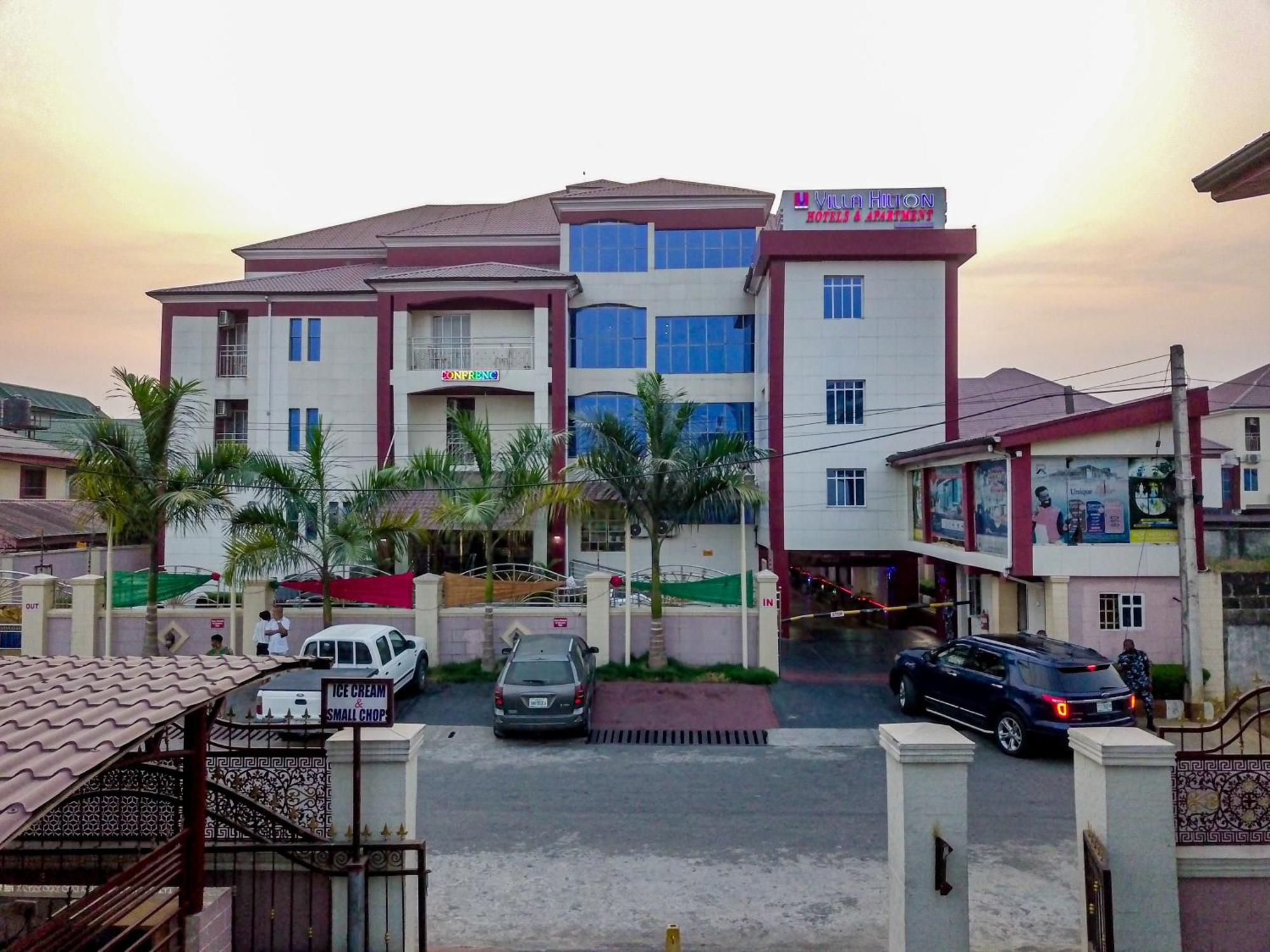 Villa Hilton Hotels أويو المظهر الخارجي الصورة