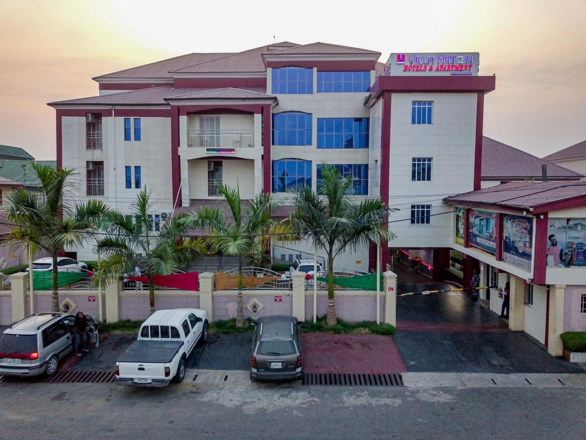 Villa Hilton Hotels أويو المظهر الخارجي الصورة