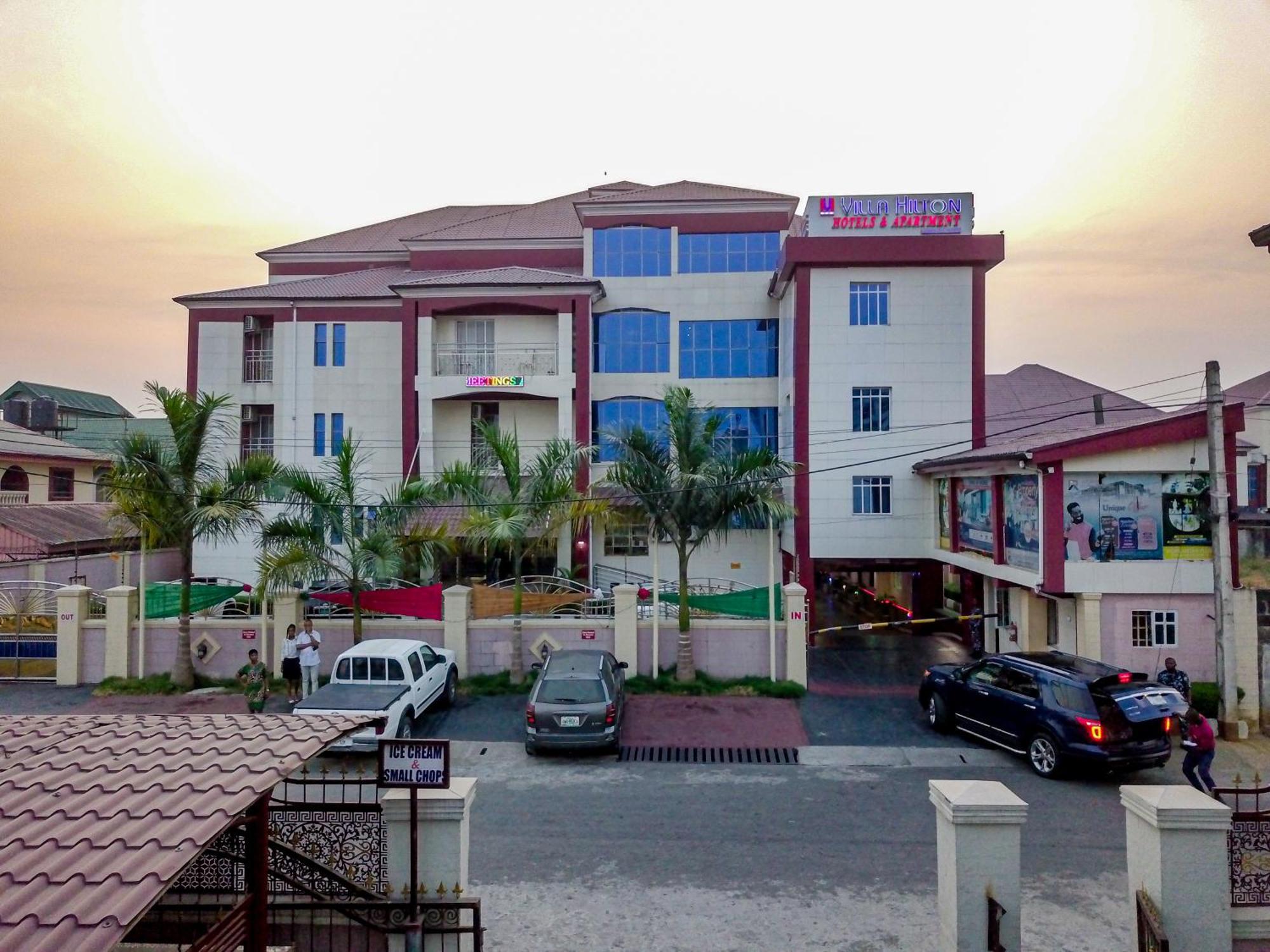 Villa Hilton Hotels أويو المظهر الخارجي الصورة